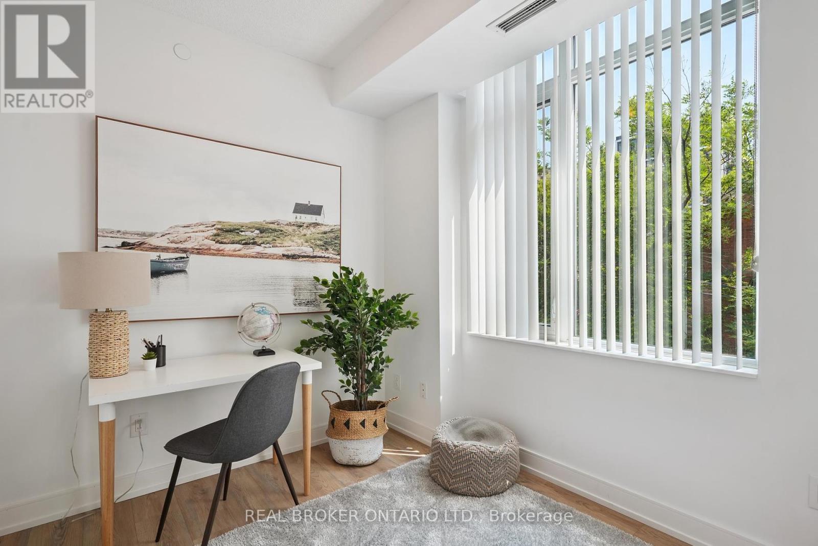 Photo 19 of 215 525 Adelaide Street W, Toronto ON