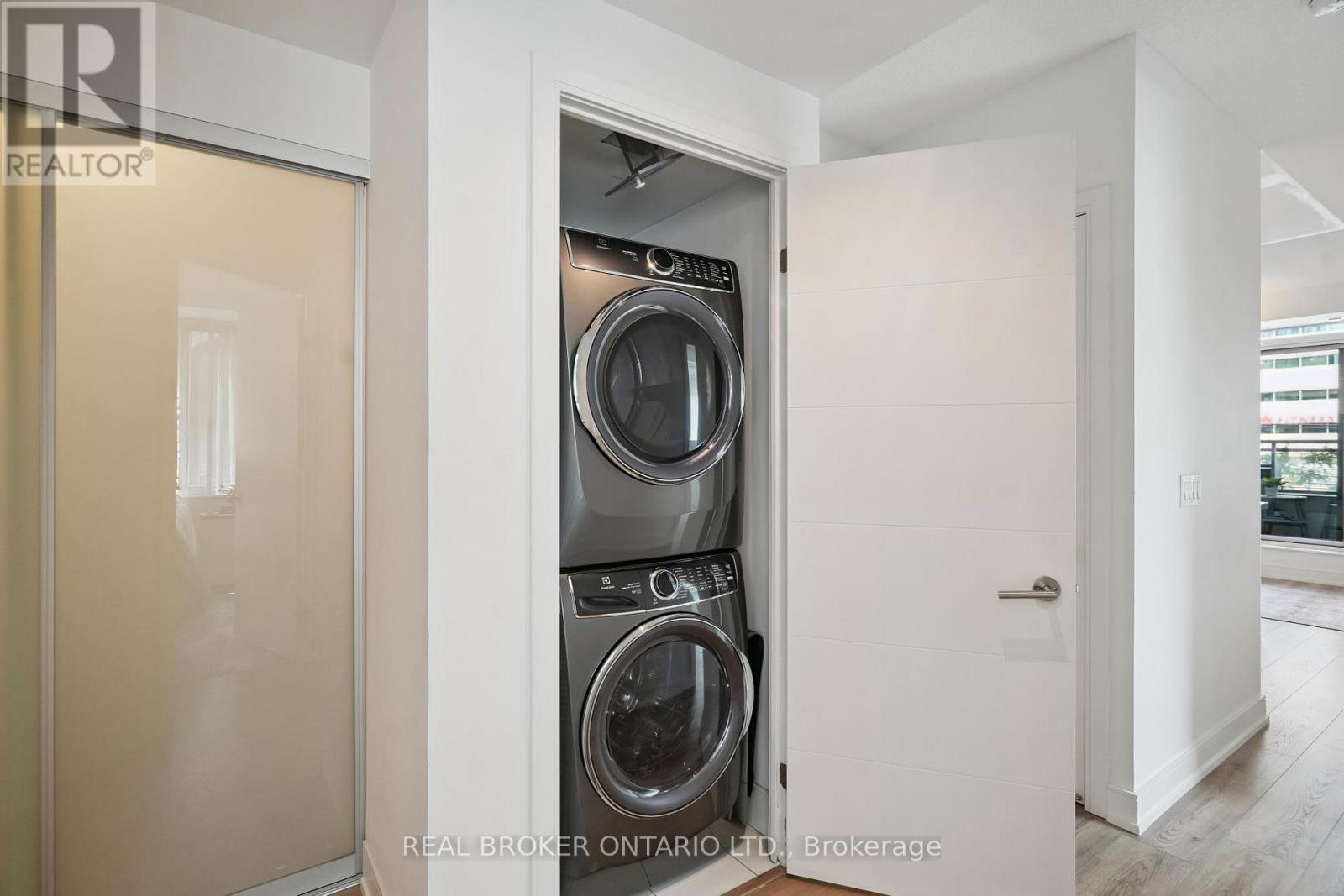Photo 24 of 215 525 Adelaide Street W, Toronto ON