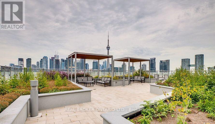 Photo 35 of 215 525 Adelaide Street W, Toronto ON