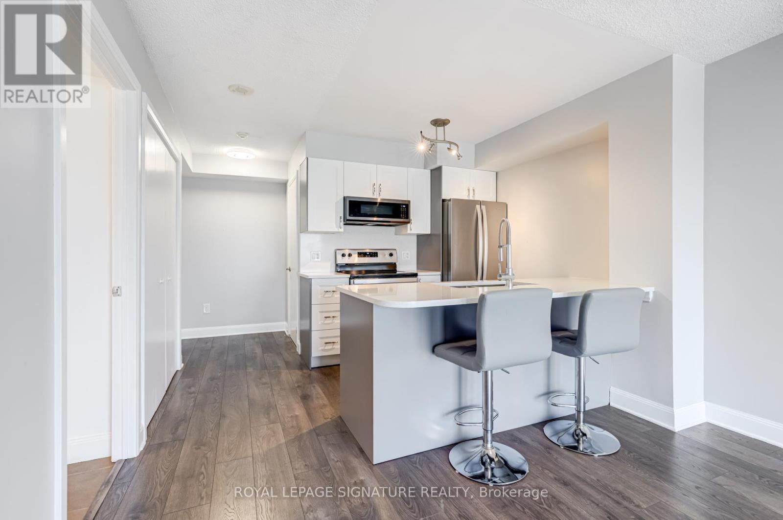 Photo 3 of 3107 2191 Yonge Street, Toronto ON