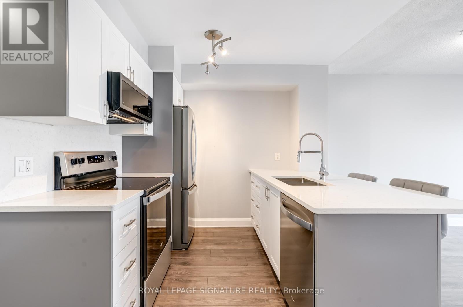 Photo 4 of 3107 2191 Yonge Street, Toronto ON