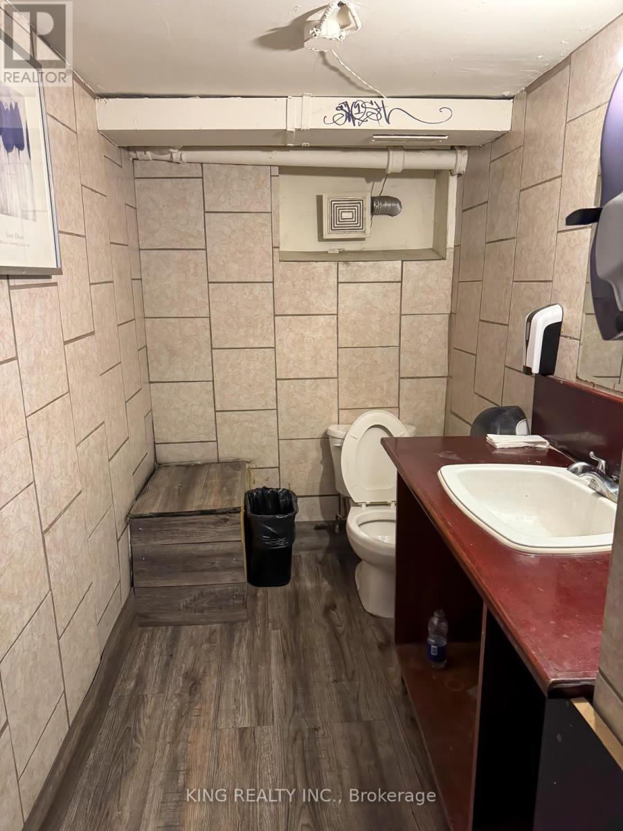 Photo 11 of 348 Queen Street E, Toronto ON