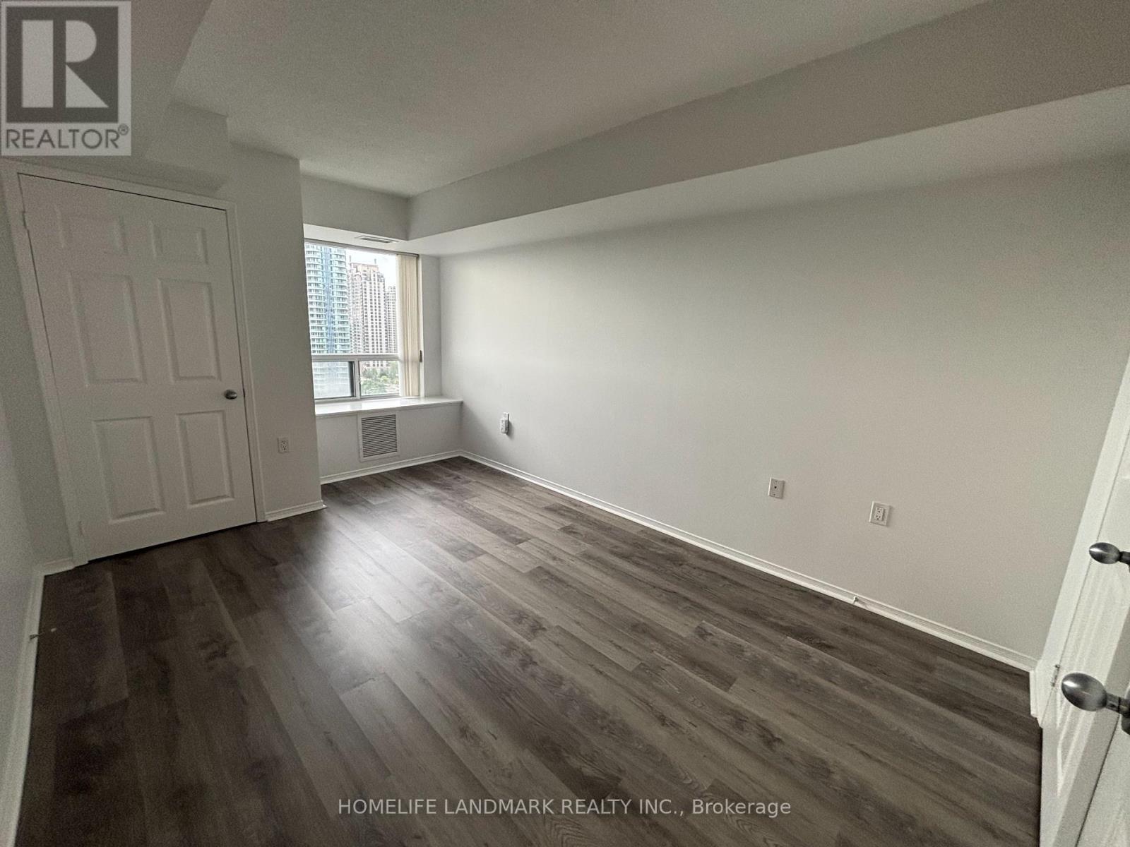 Photo 12 of 1810 35 Finch Avenue E, Toronto ON