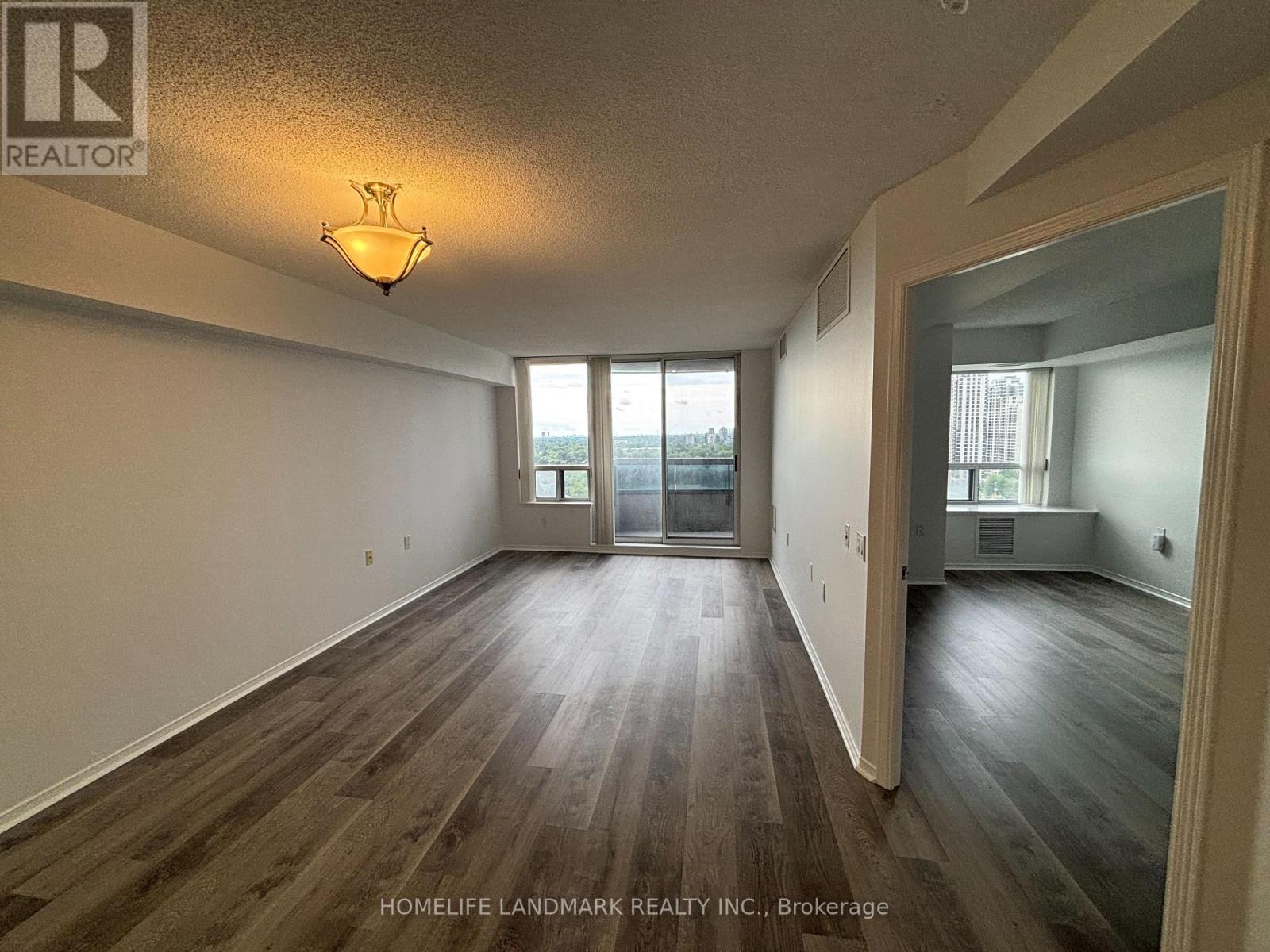 Photo 4 of 1810 35 Finch Avenue E, Toronto ON