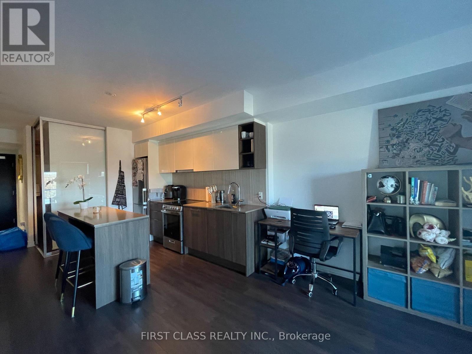 Photo 12 of 311 31 Tippett Road, Toronto ON