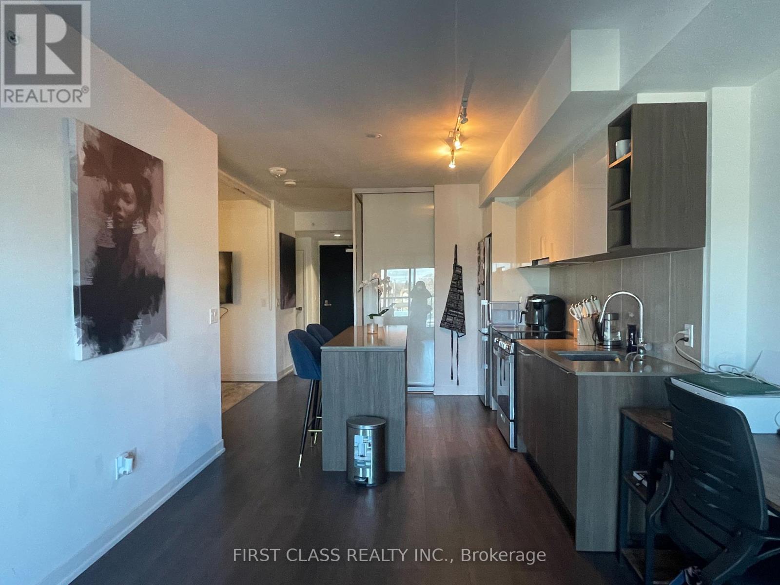 Photo 13 of 311 31 Tippett Road, Toronto ON