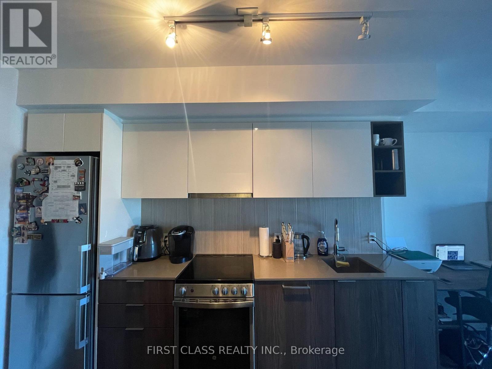 Photo 16 of 311 31 Tippett Road, Toronto ON