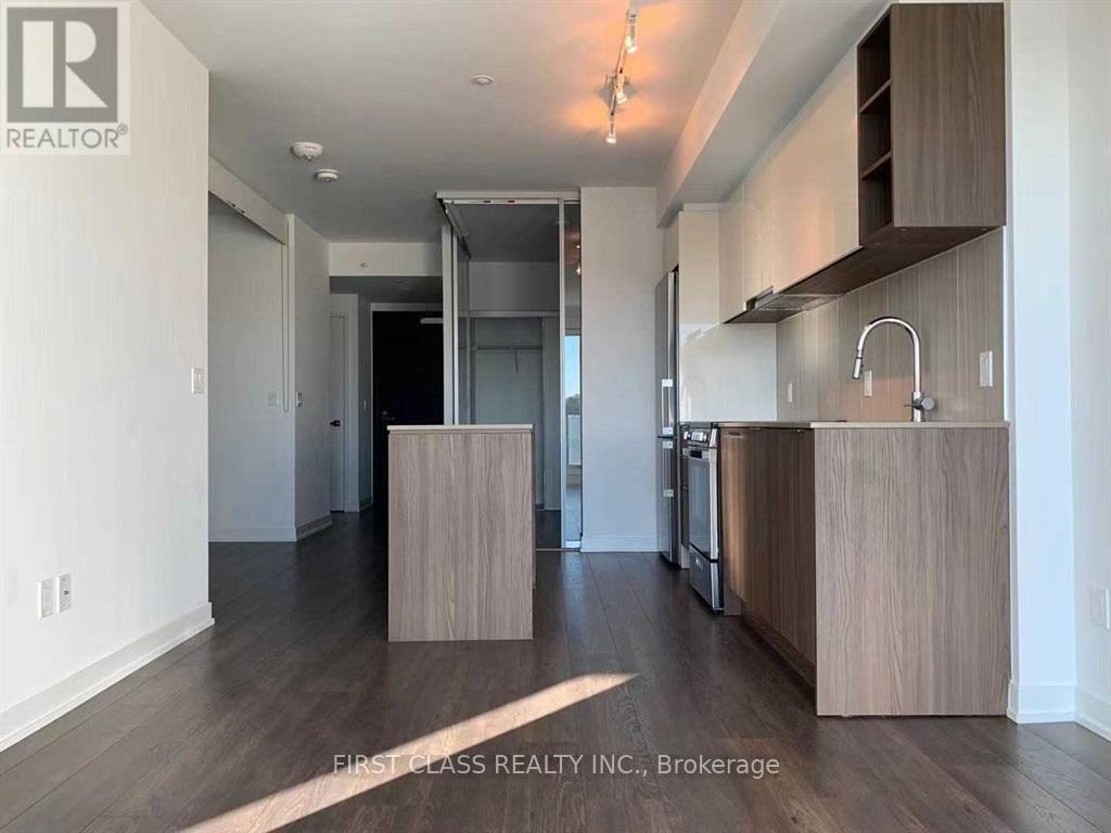 Photo 5 of 311 31 Tippett Road, Toronto ON