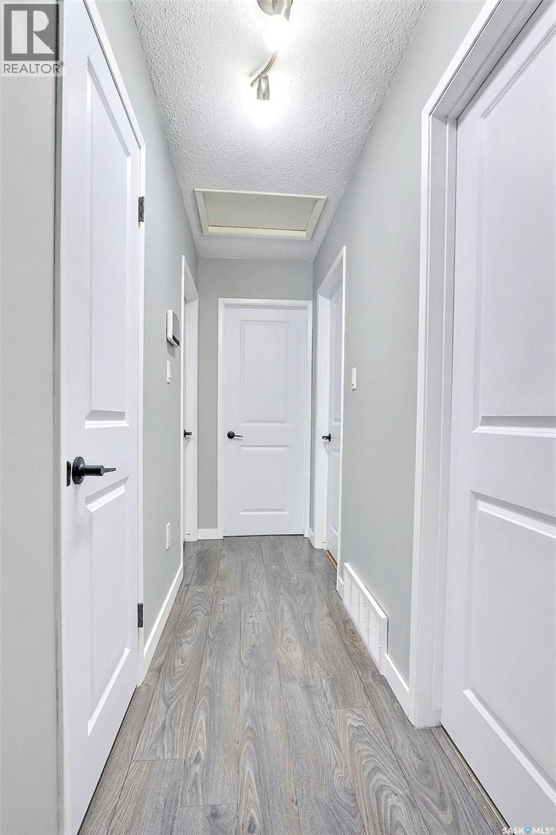 Photo 18 of 416 30th Street E, Prince Albert SK