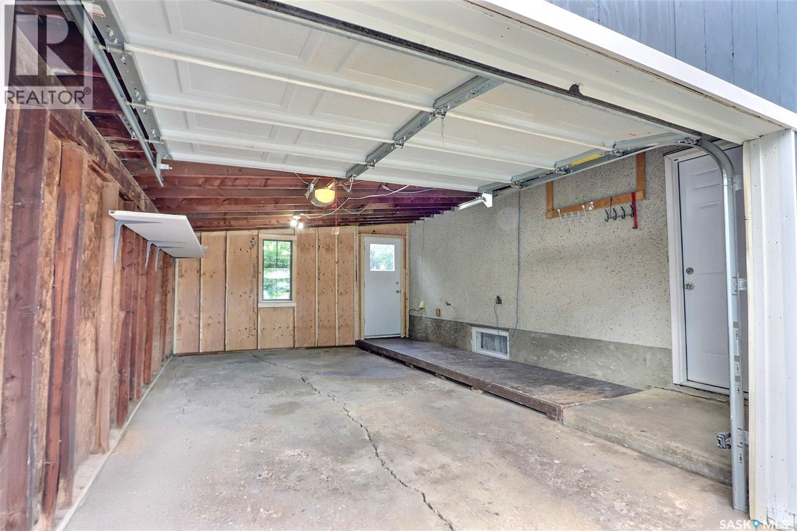 Photo 6 of 416 30th Street E, Prince Albert SK