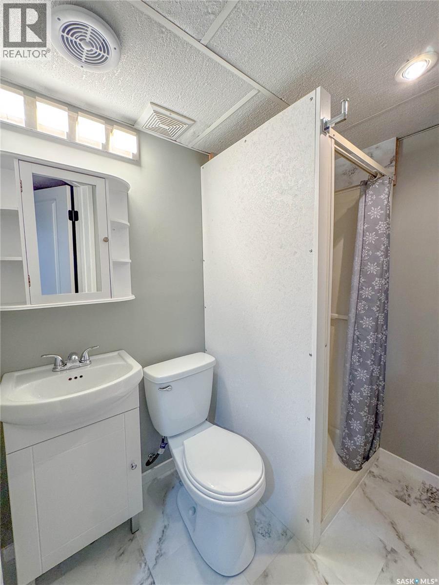 Photo 7 of 416 30th Street E, Prince Albert SK