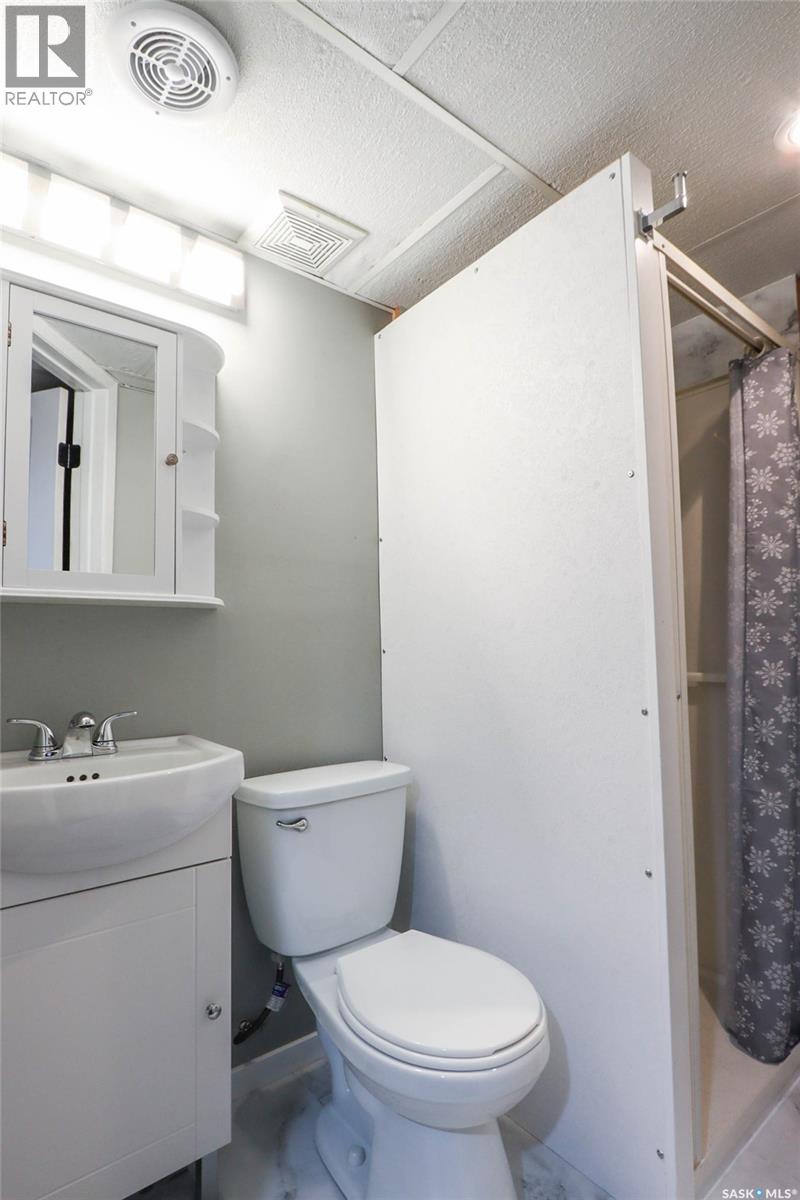 Photo 24 of 416 30th Street E, Prince Albert SK