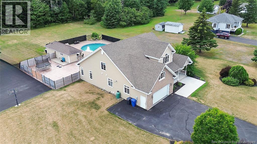 Photo 42 of 1240 Rue Christie, Beresford NB