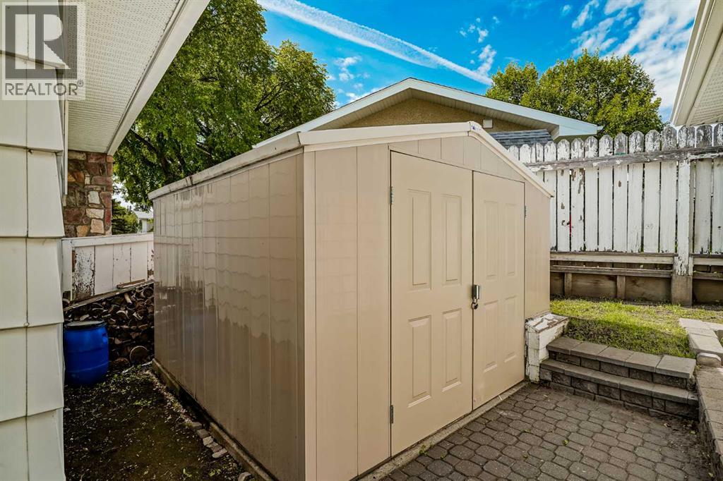 Single Family House Bungalow for Sale in  Huntertown Crescent NW Huntington Hills Calgary 