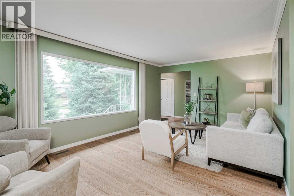 Single Family House Bungalow for Sale in  Huntertown Crescent NW Huntington Hills Calgary 