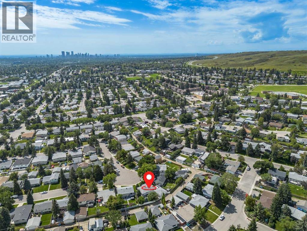Single Family House Bungalow for Sale in  Huntertown Crescent NW Huntington Hills Calgary 