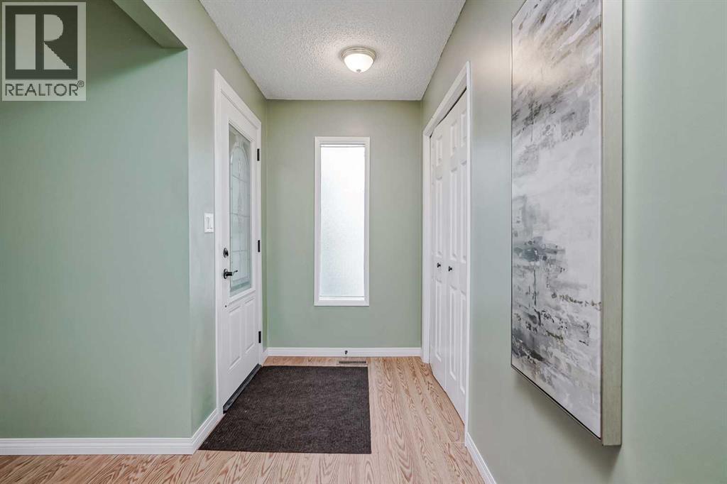 Single Family House Bungalow for Sale in  Huntertown Crescent NW Huntington Hills Calgary 