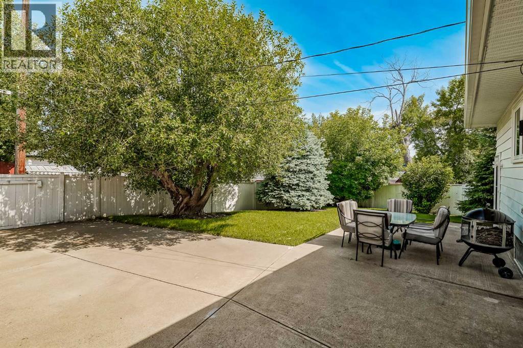Single Family House Bungalow for Sale in  Huntertown Crescent NW Huntington Hills Calgary 