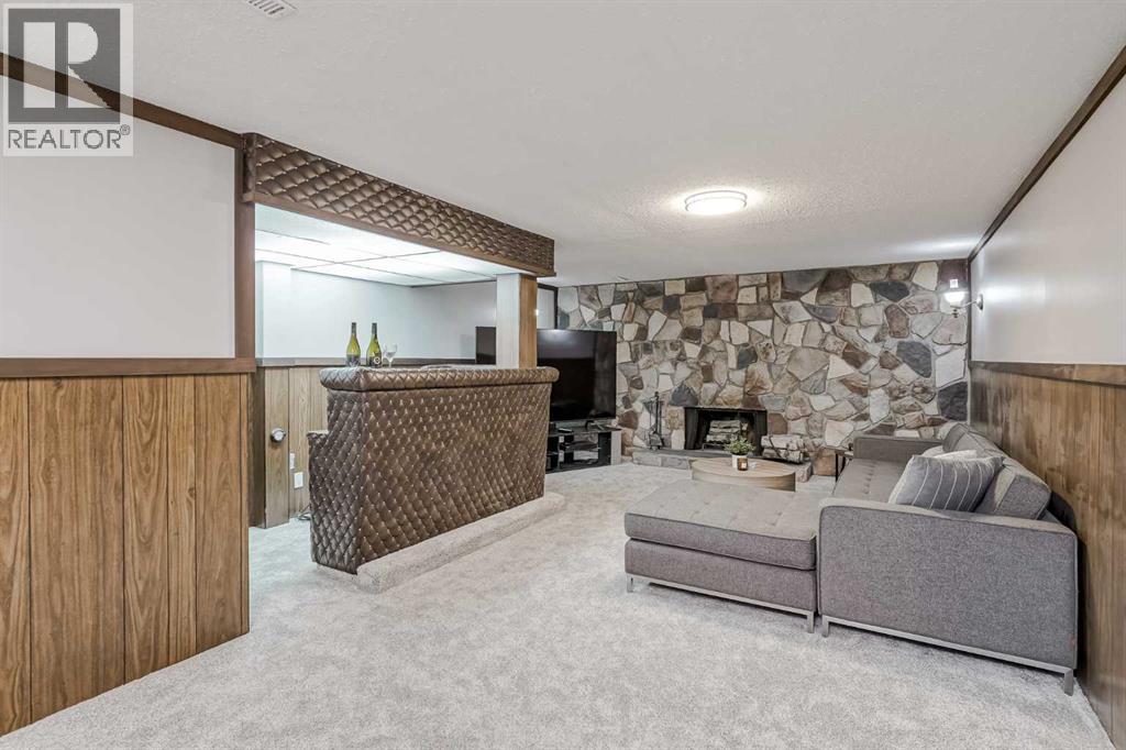 Single Family House Bungalow for Sale in  Huntertown Crescent NW Huntington Hills Calgary 