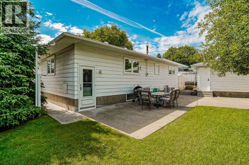 Single Family House Bungalow for Sale in  Huntertown Crescent NW Huntington Hills Calgary 