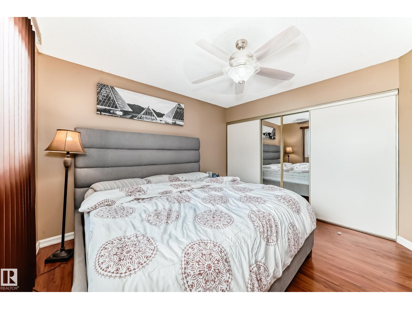 Photo 12 of 7612 189 St Nw, Edmonton AB