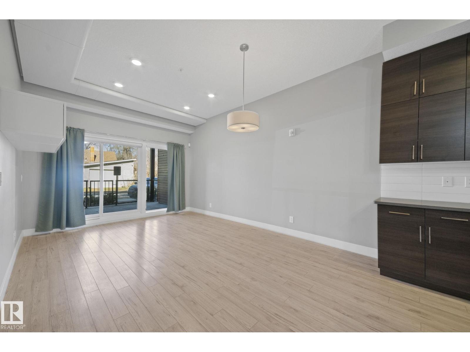 Photo 7 of 105 10006 83 Av Nw, Edmonton AB