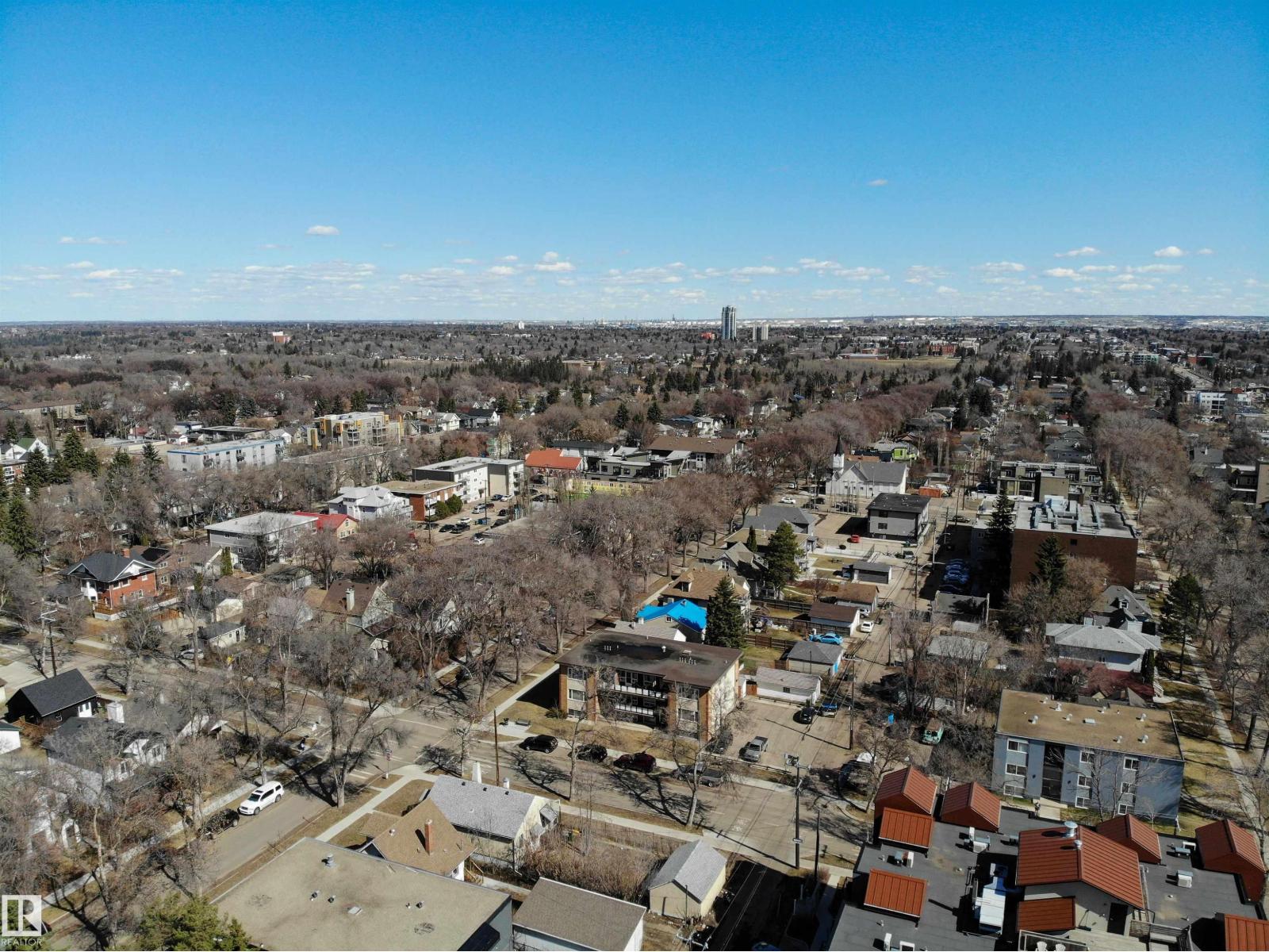 Photo 19 of 105 10006 83 Av Nw, Edmonton AB