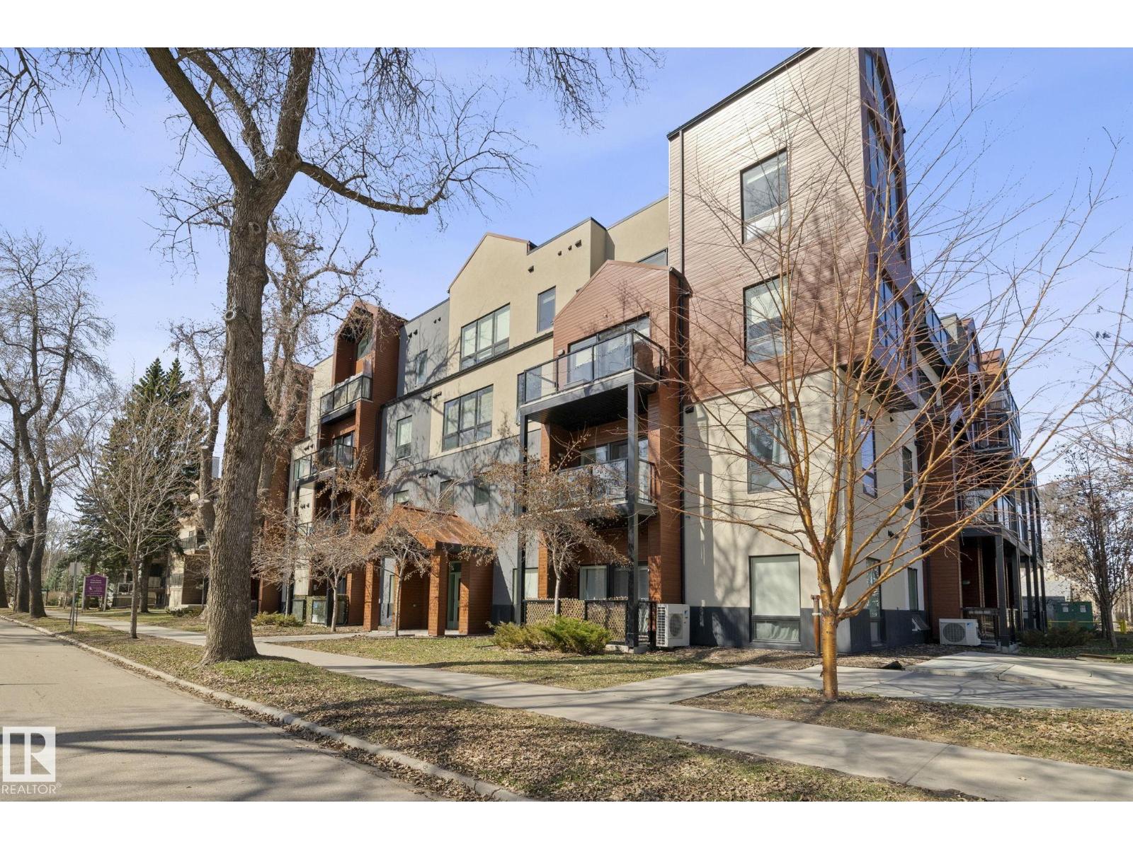 Photo 34 of 105 10006 83 Av Nw, Edmonton AB