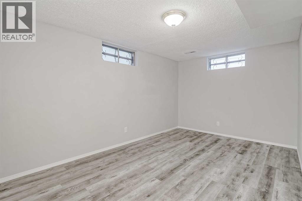 Single Family House Bungalow for Sale in  Huntertown Crescent NW Huntington Hills Calgary 