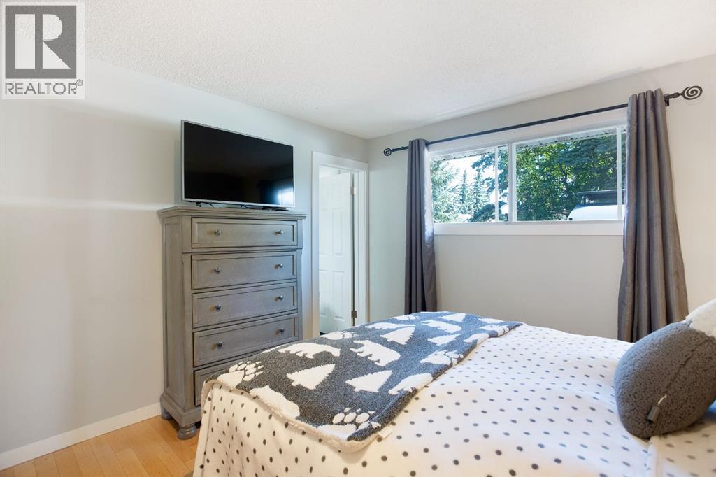 Single Family House Bungalow for Sale in  Brookpark Drive SW Braeside Calgary 