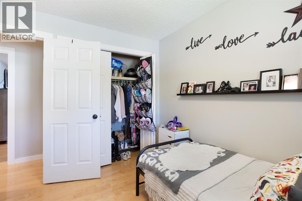 Single Family House Bungalow for Sale in  Brookpark Drive SW Braeside Calgary 