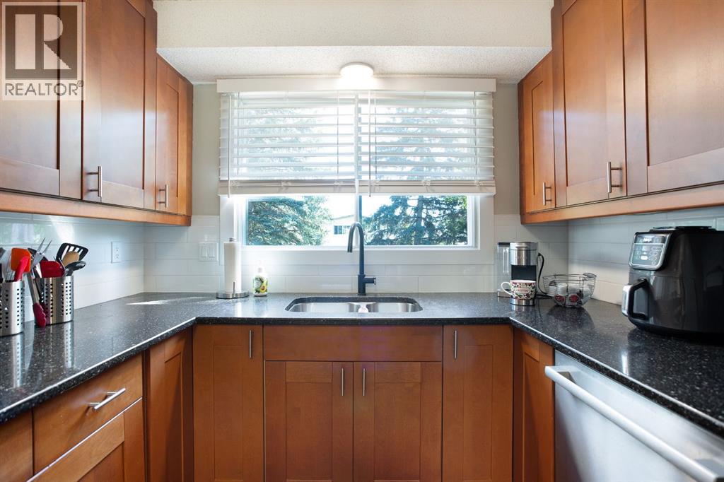 223 Brookpark Drive SW, Calgary, Alberta