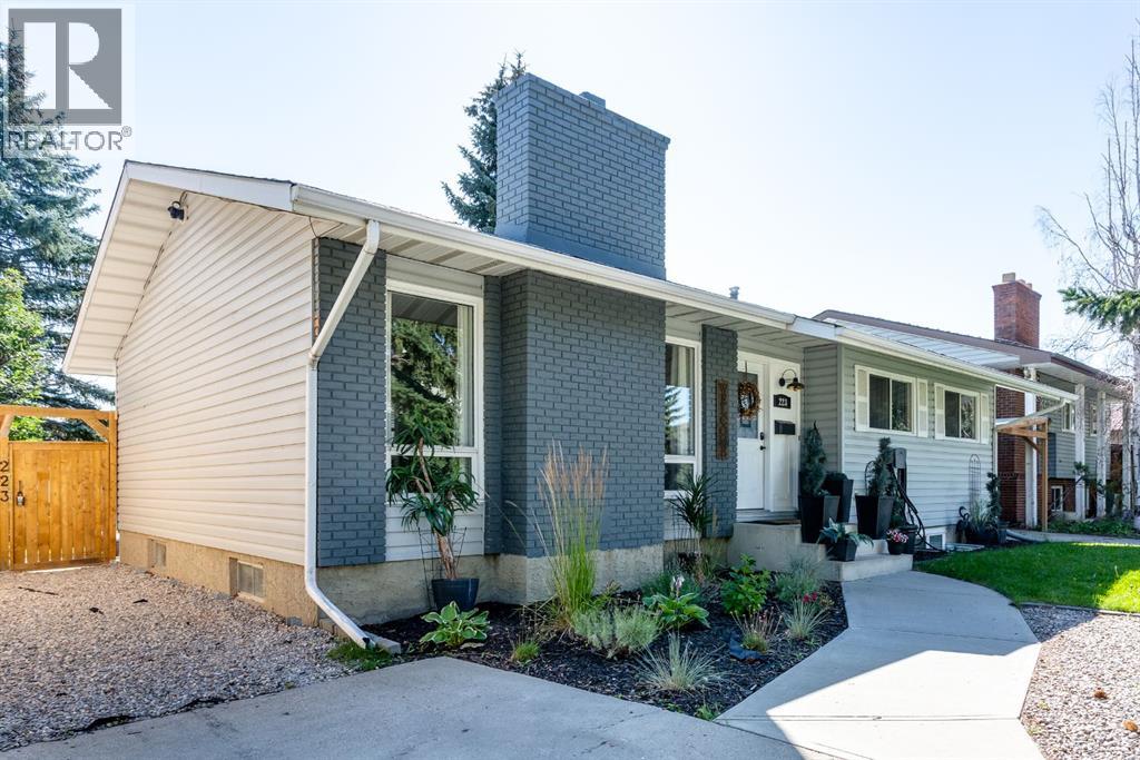 223 Brookpark Drive SW, Calgary, Alberta