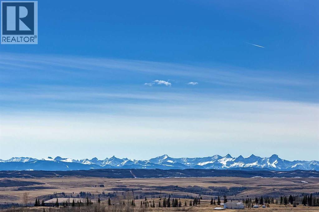 Photo 9 of 402 201 Sunset Drive, Cochrane AB