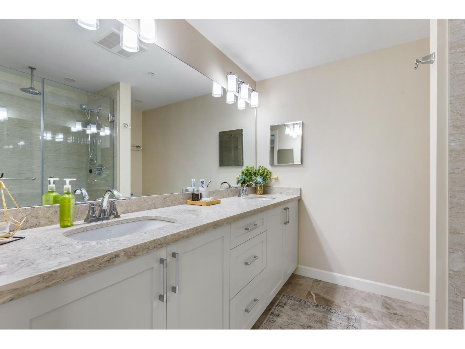 Photo 30 of 307 14588 Mcdougall Drive, Surrey BC