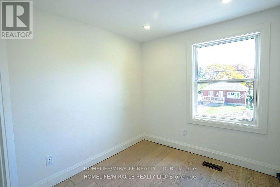 Photo 31 of 232 Burk Street, Oshawa ON