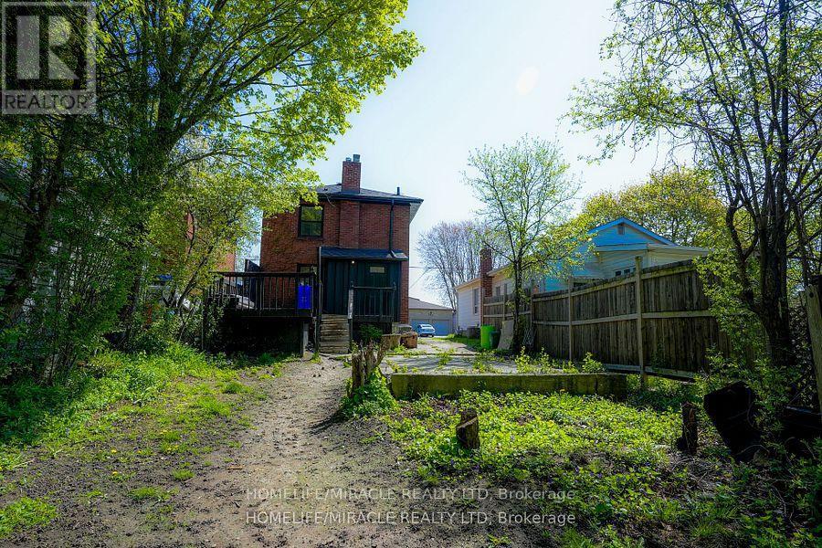 Photo 10 of 232 Burk Street, Oshawa ON