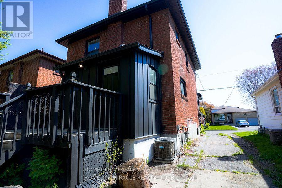 Photo 15 of 232 Burk Street, Oshawa ON