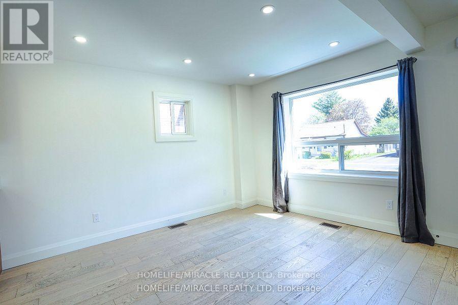 Photo 27 of 232 Burk Street, Oshawa ON