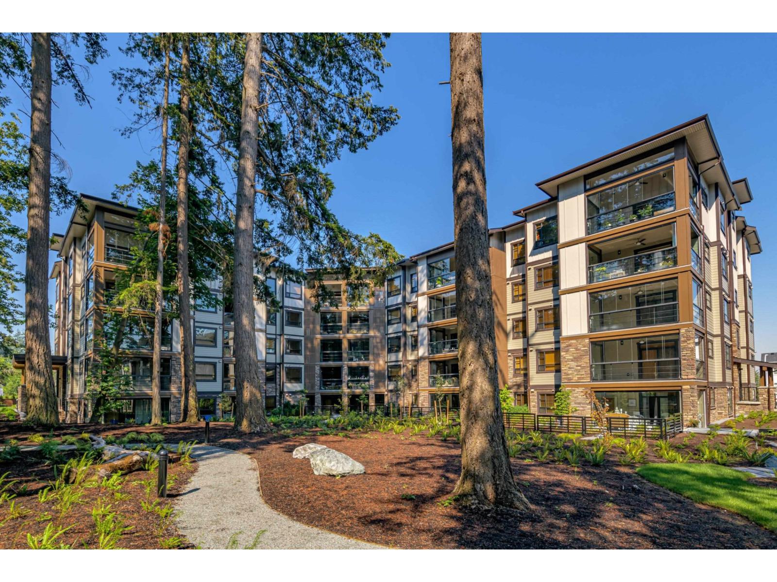 Photo 1 of 307 14588 Mcdougall Drive, Surrey BC