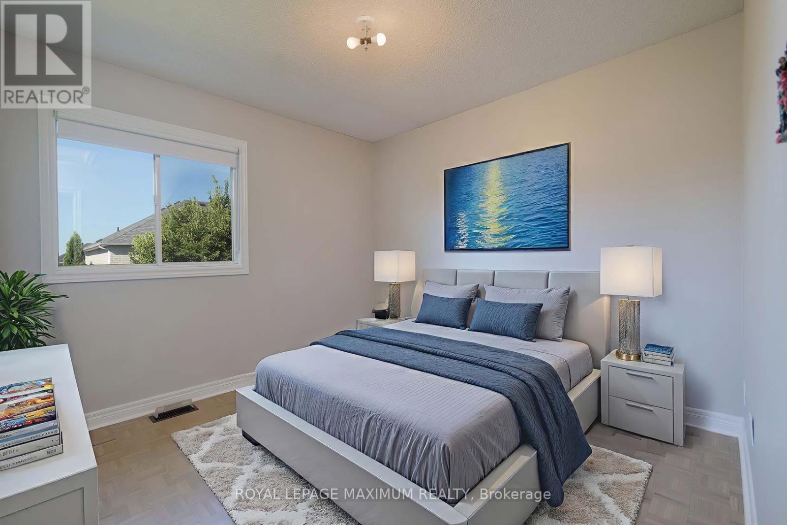Photo 25 of 167 Marbella Road, Vaughan ON