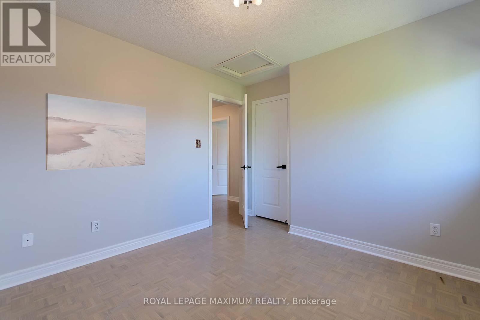 Photo 26 of 167 Marbella Road, Vaughan ON