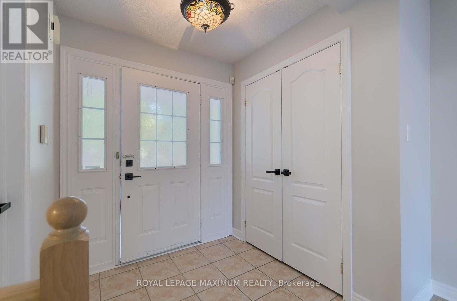 Photo 6 of 167 Marbella Road, Vaughan ON