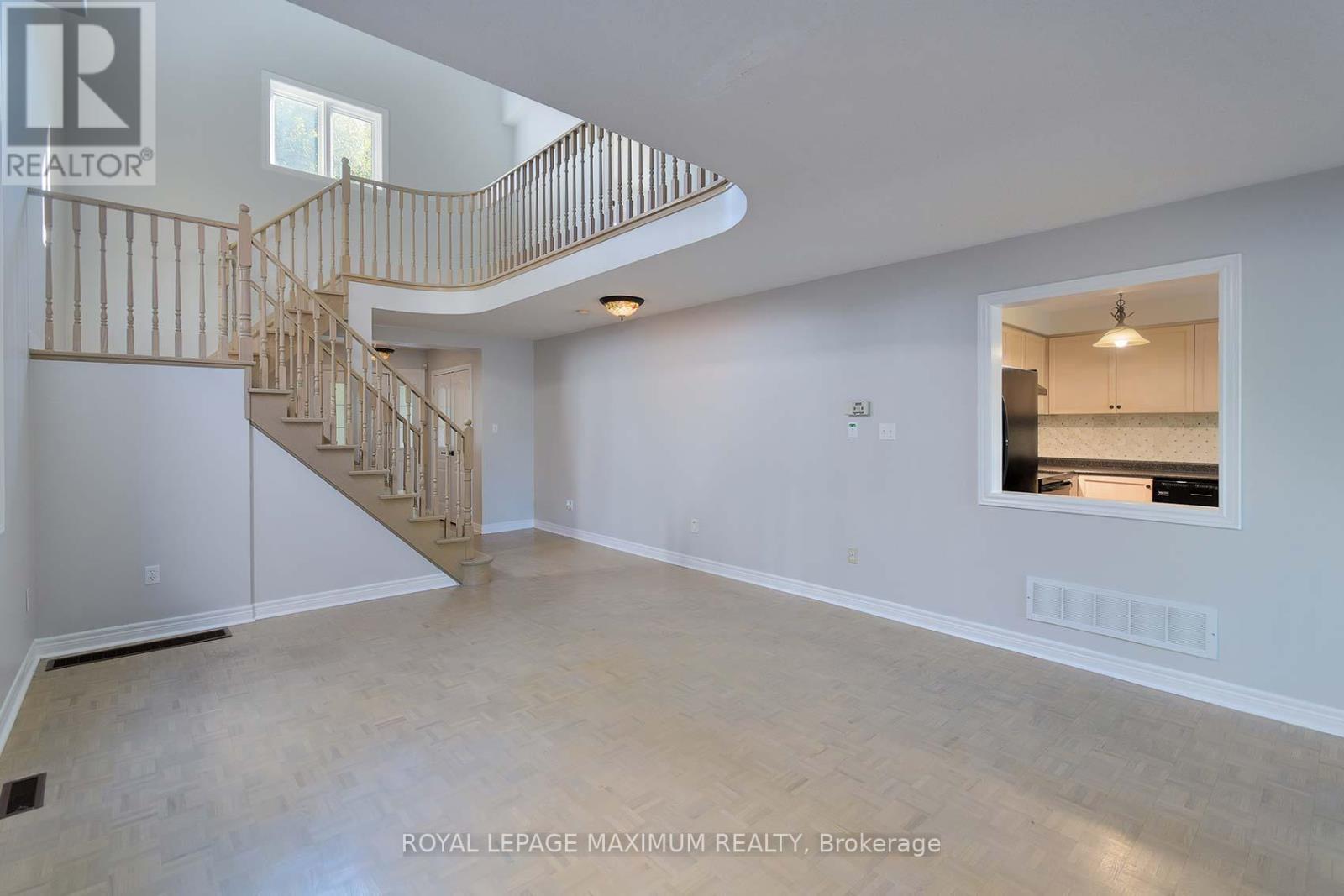 Photo 7 of 167 Marbella Road, Vaughan ON