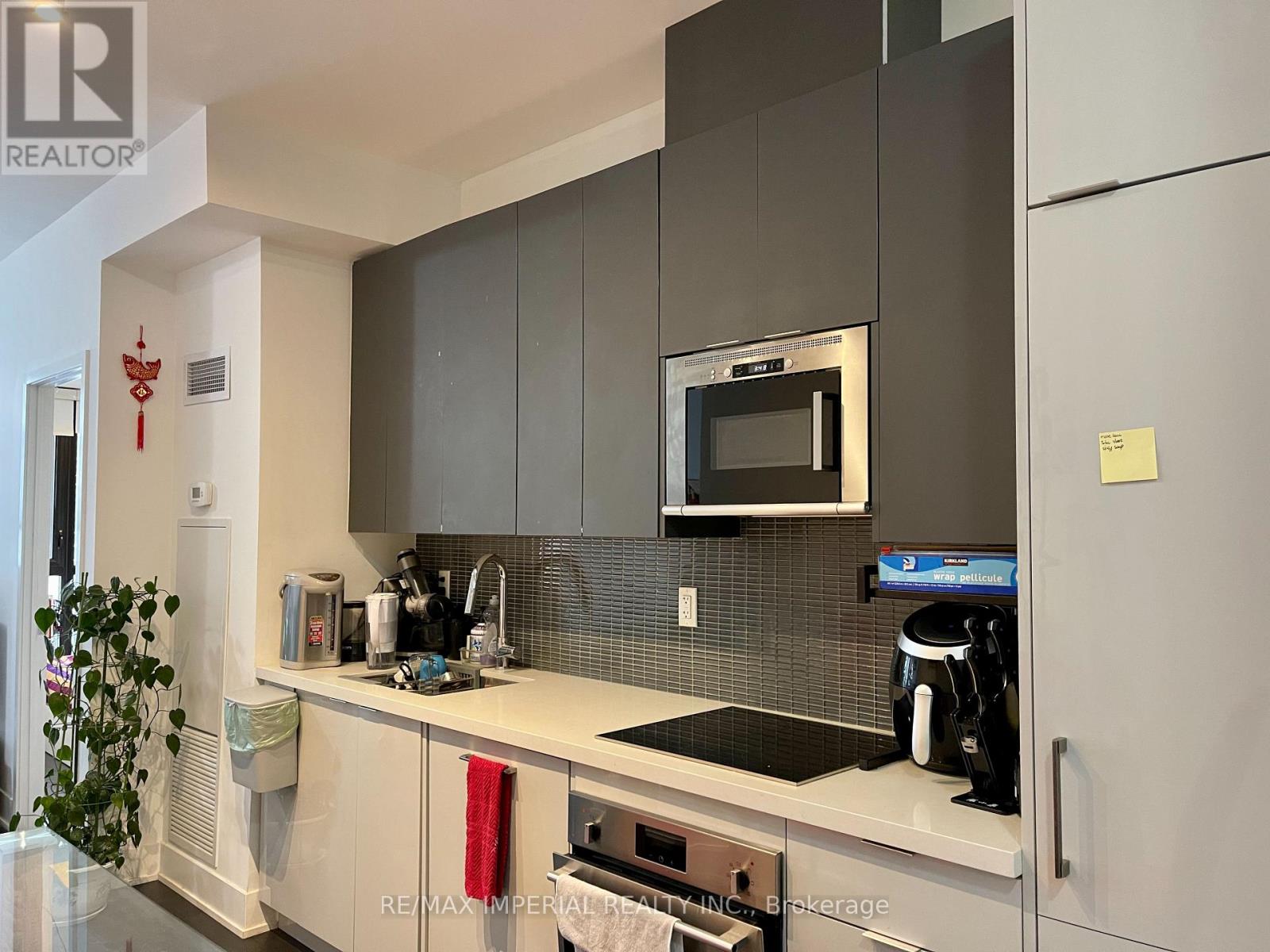 Photo 11 of 1005 2908 Highway 7 Road, Vaughan ON