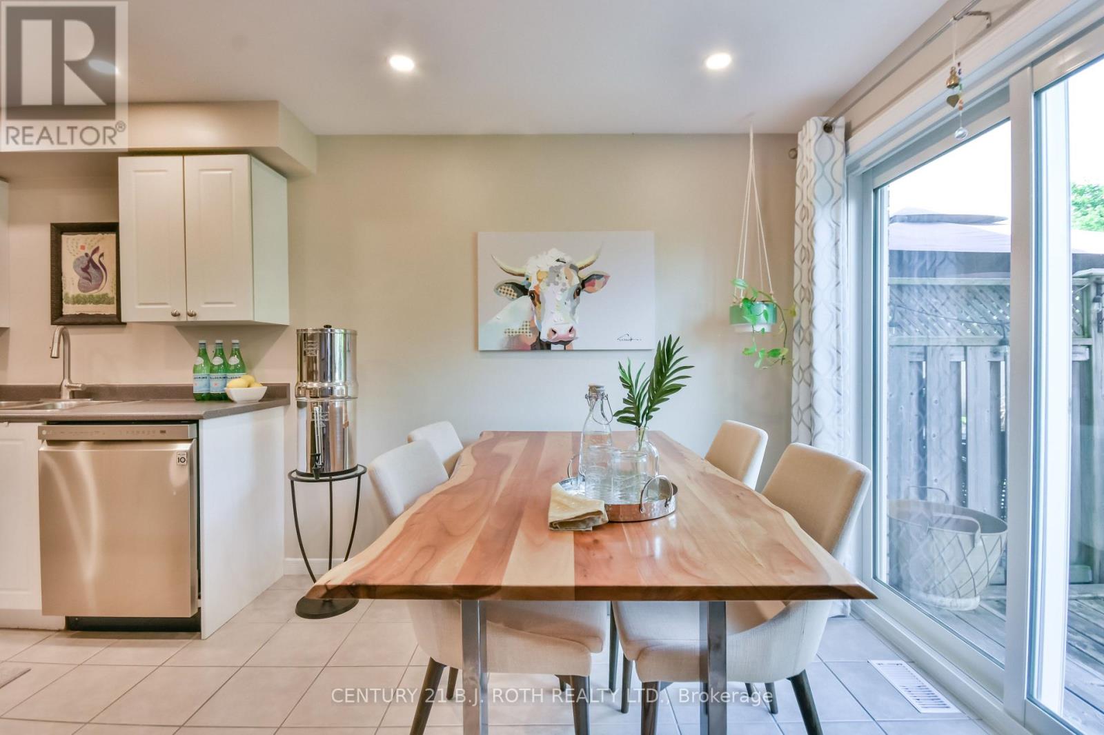 Photo 10 of 32 Goodwin Drive, Barrie ON