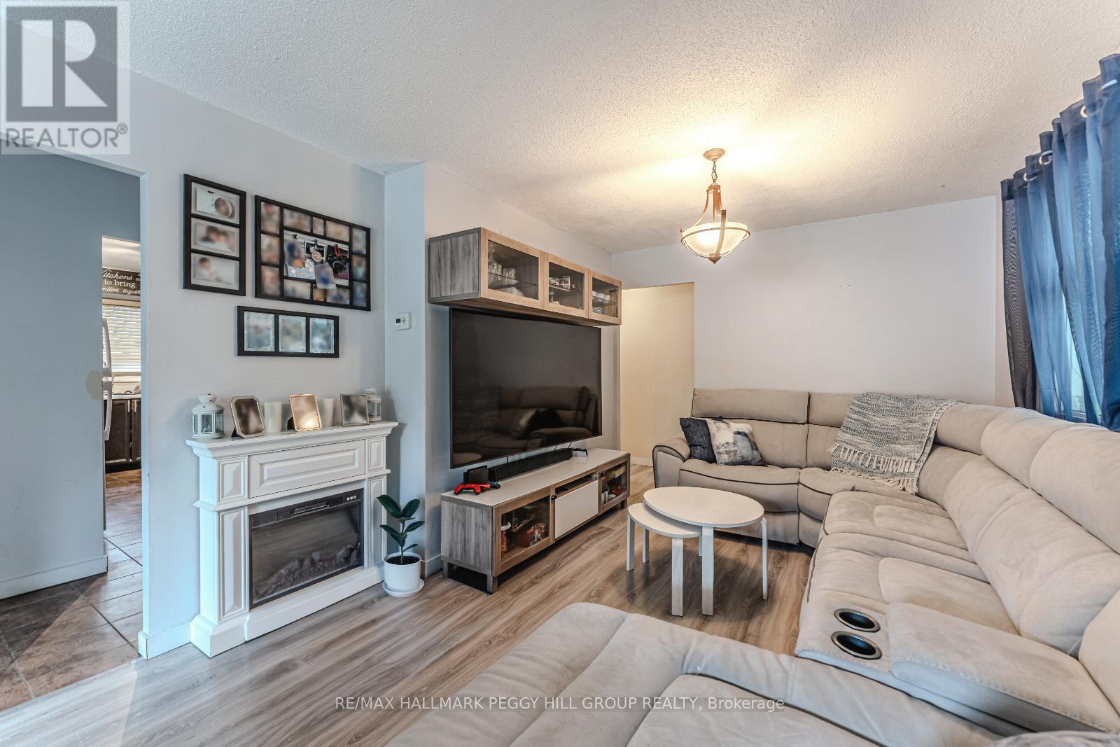 Photo 2 of 69 Fox Run, Barrie ON