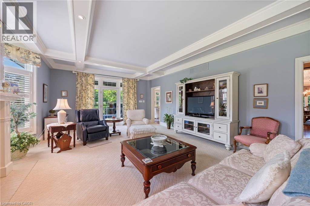 Photo 21 of 402 Progreston Road, Hamilton ON