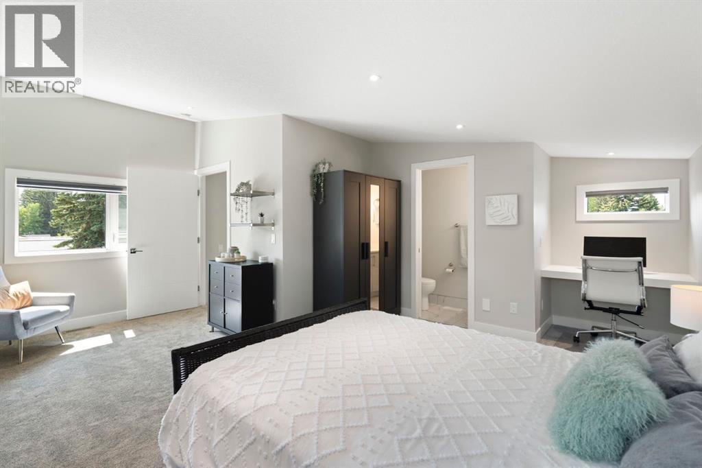 Photo 22 of 100 Cambrian Drive Nw, Calgary AB