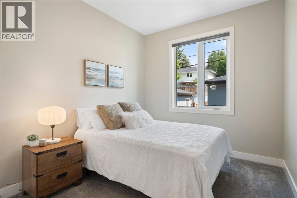 Photo 31 of 100 Cambrian Drive Nw, Calgary AB